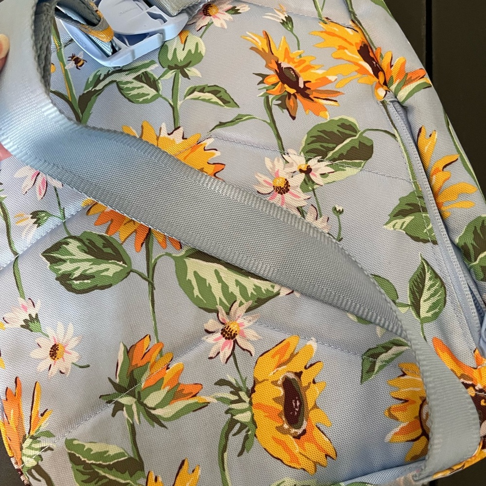 Vera Bradley Sunflower Sky Reactive Slingback backpack - Picture 11 of 13